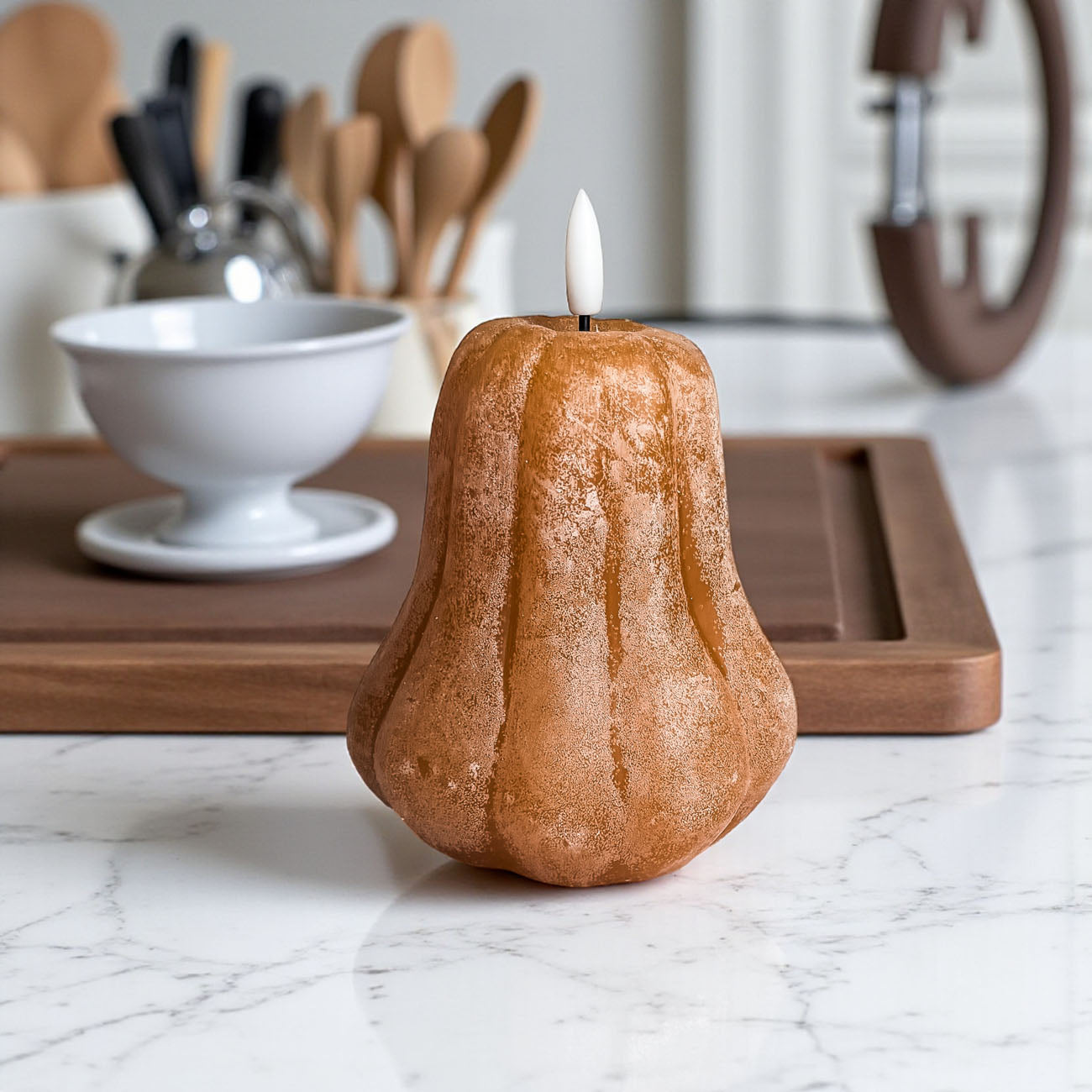 cozy hygge fall home decorations candles
LED pumpkin centerpiece for Halloween and Thanksgiving
fall farmhouse mantle pumpkin candle set
flameless LED harvest gourd decorations